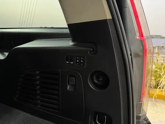 للبيع كاديلاك اسكاليد XL 2019 Premium فل كامل 26
