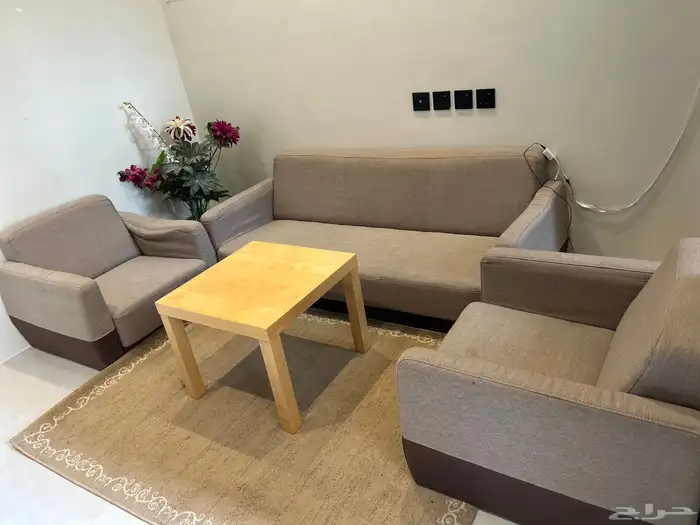 كنب يصلح لغرف الاطفال ب250 فقط للبيع المستعجل 3