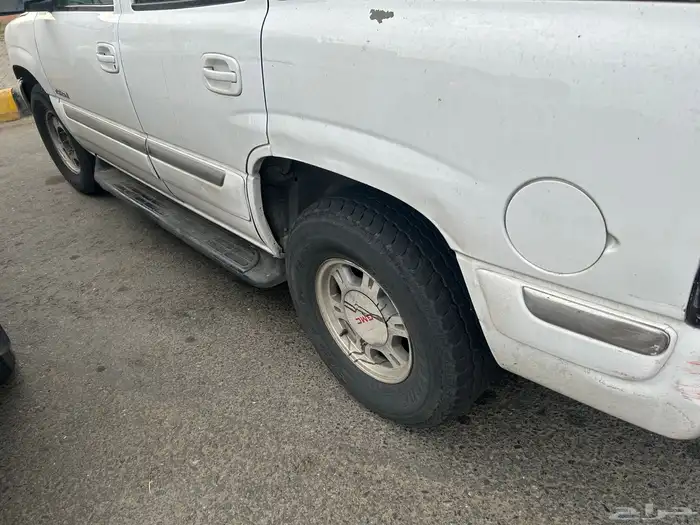 يوكن 2002 بدي نظيف دبل فل كامل ماشي 400 الف جميع قزازه وكال 2