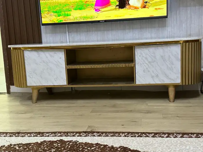طاولة تلفزيون 0