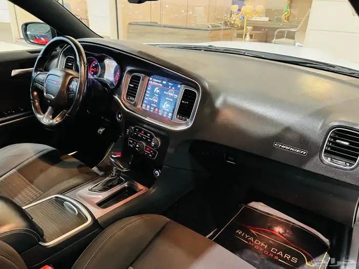 دودج تشارجر 2019 GT V6 بحاله ممتازه 7
