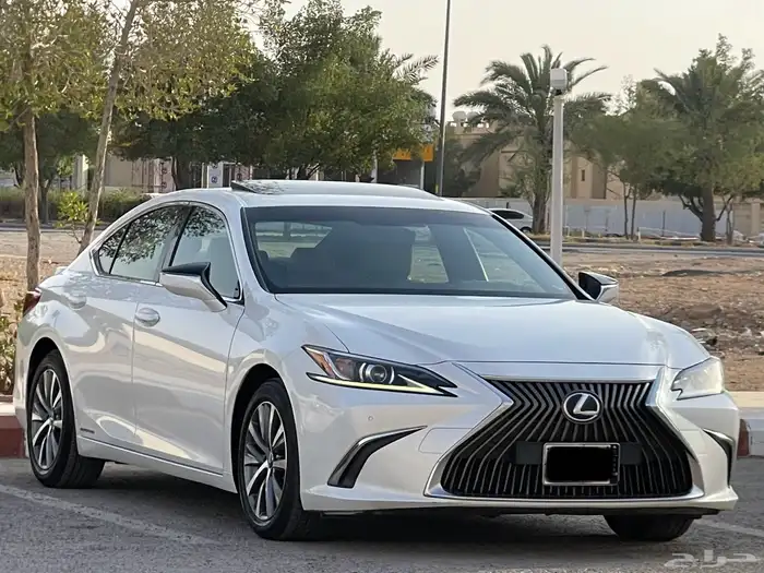 لكزس-ES300h-2020(ممشي87الف) 1
