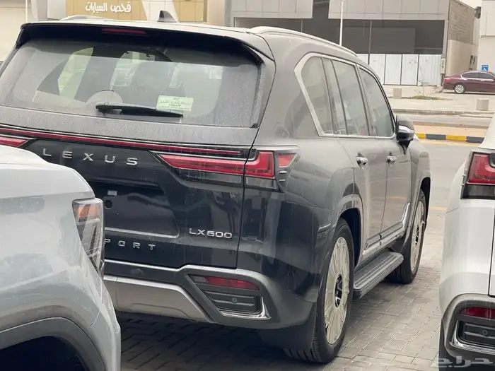 لكزس LX 600. BB. بريمي. 2025 5