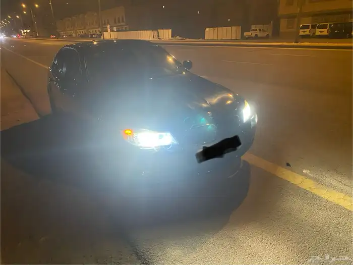 BMW 323i موديل 2011 11
