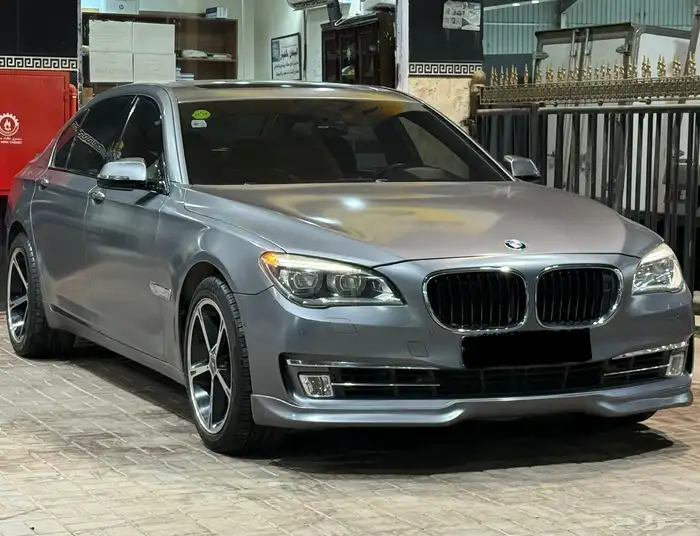 بي ام دبليو 2014 الفئة السابعة 740Li 0