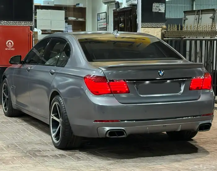 بي ام دبليو 2014 الفئة السابعة 740Li 4