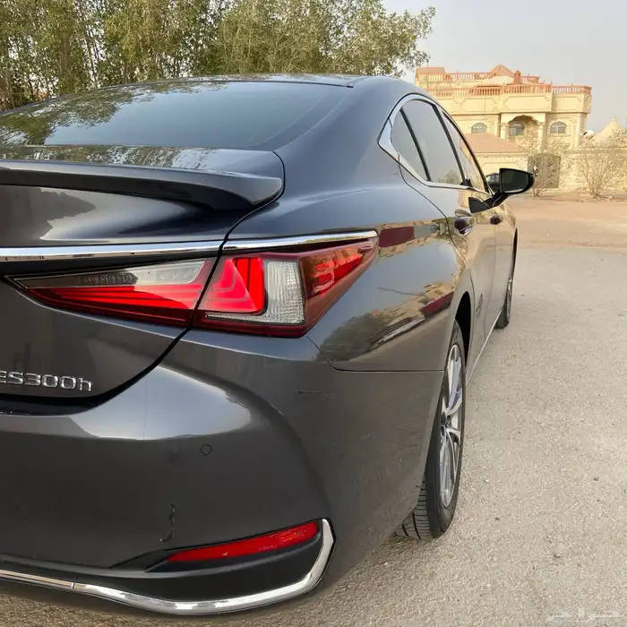 لكزس ES 300h هايبرد 2023( وارد عبداللطيف جميل ) - نظيفة جدا 24