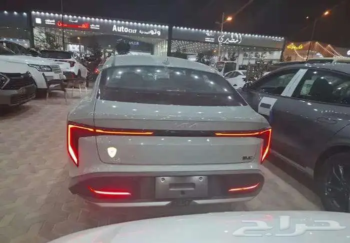 كيا 4 نص فل GLS بنزين 2026 6