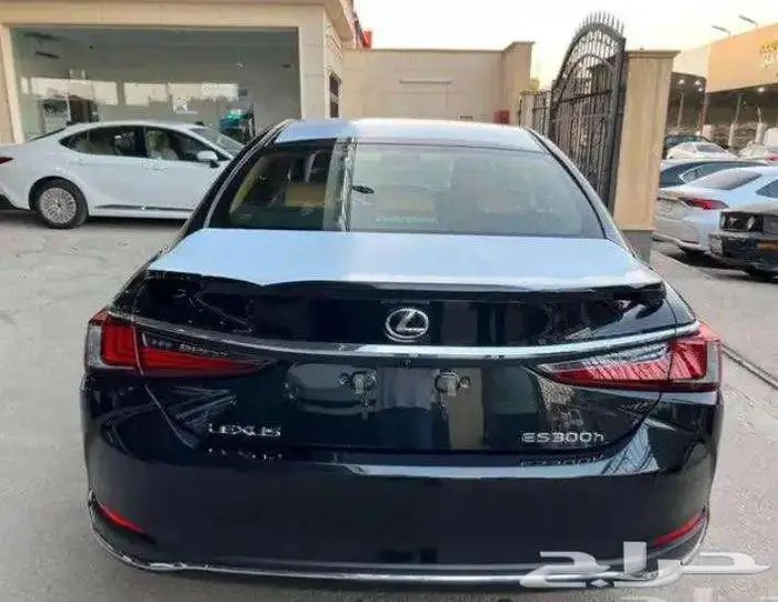 لكزس ES300h هايبرد 2025 كاش واقساط اسعار متميزه 2