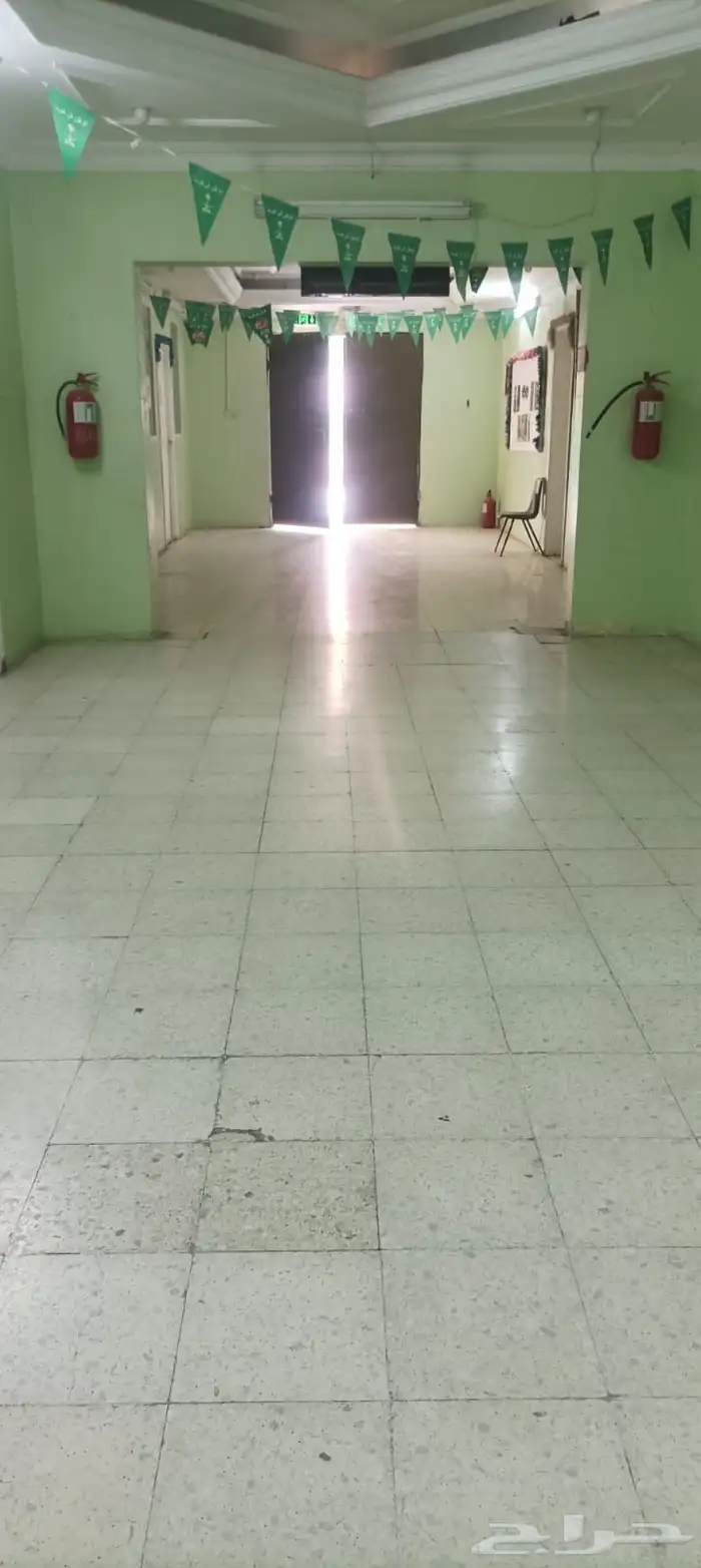 مبنى مدرسي للإيجار 0