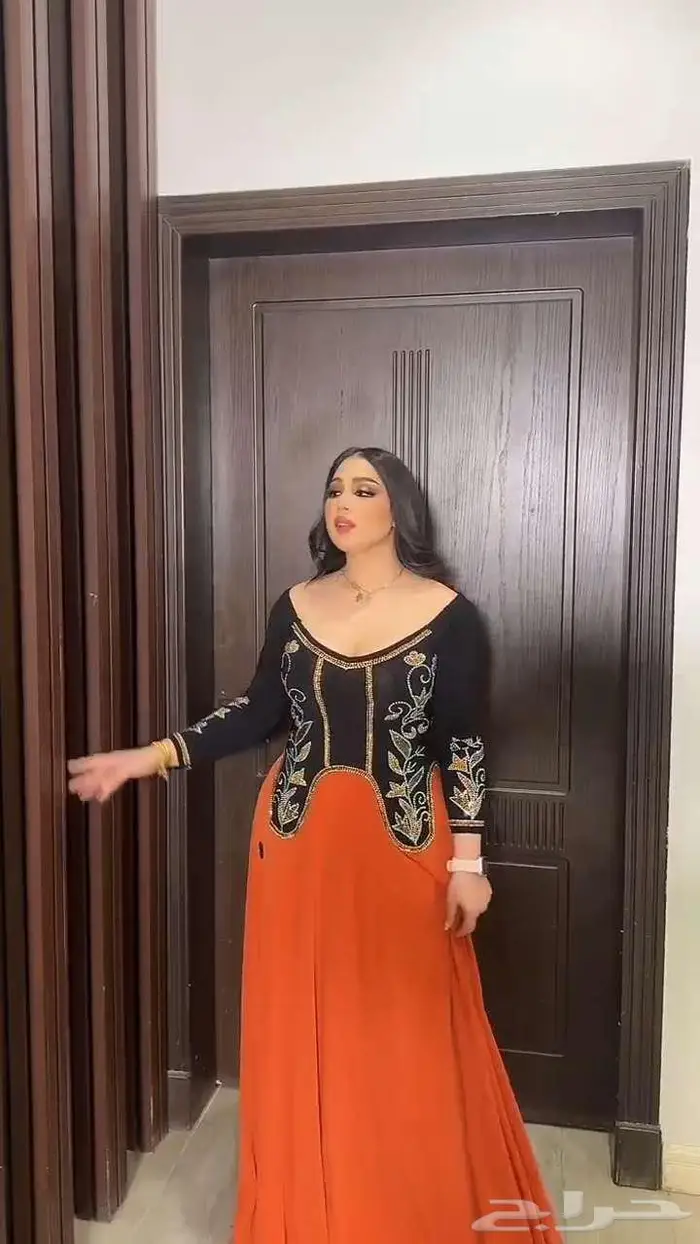 فساتين انيقه بيع جملة وبيع بلحبه نشحن لكافه مدن المملكة 32