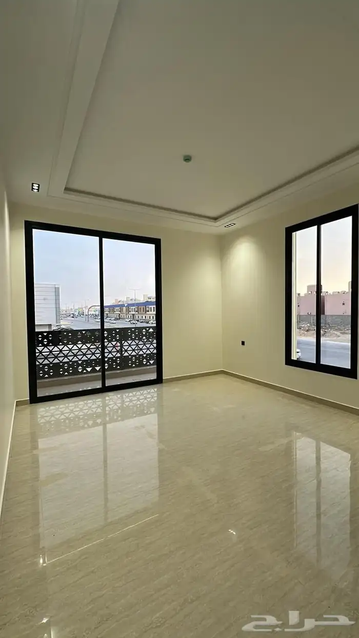 عماره شقق للبيع بحي طويق 14