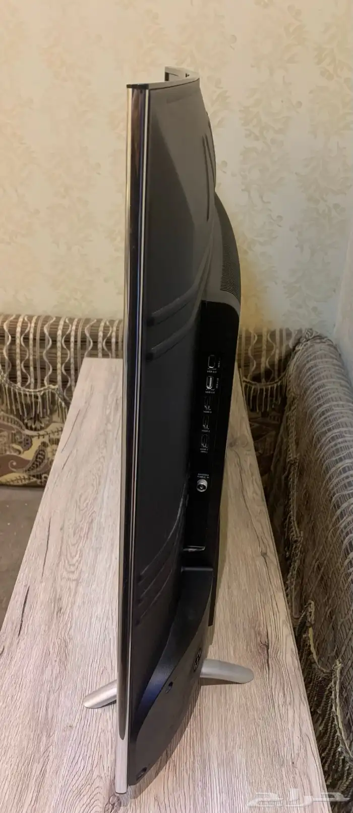 شاشة TCL 2