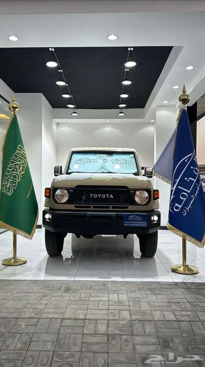 مكتب تأجير جميع أنواع السيارات الفارهه 4