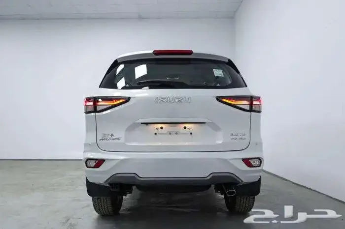 ايسوزو ام يو اكس موديل 2024 باقل الاسعار 10