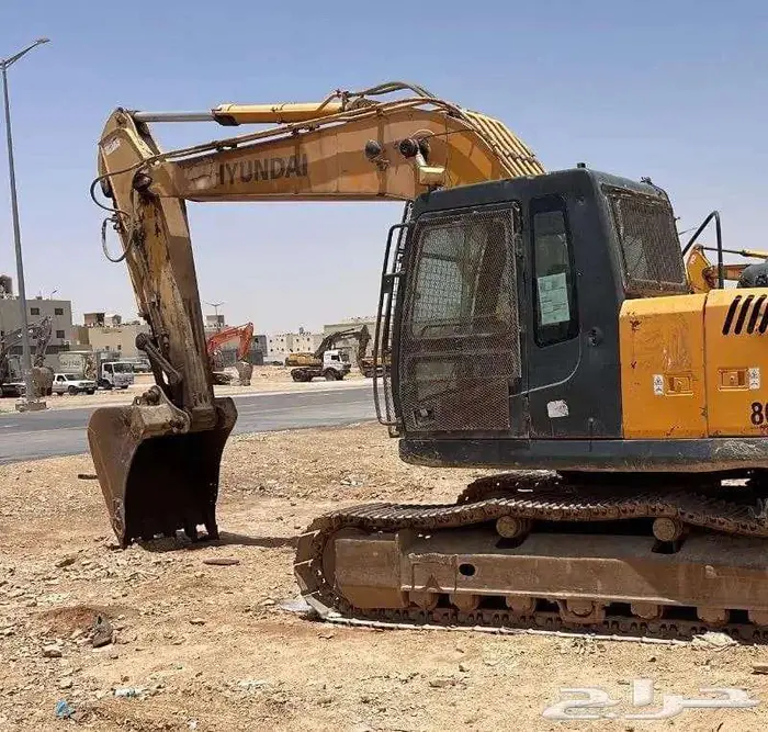 بوكلينات وشيول وقلابات ولوبد للايجار اليومي والشهري 3