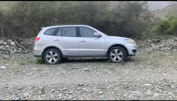 جيب سنتافي مديل 2012 2