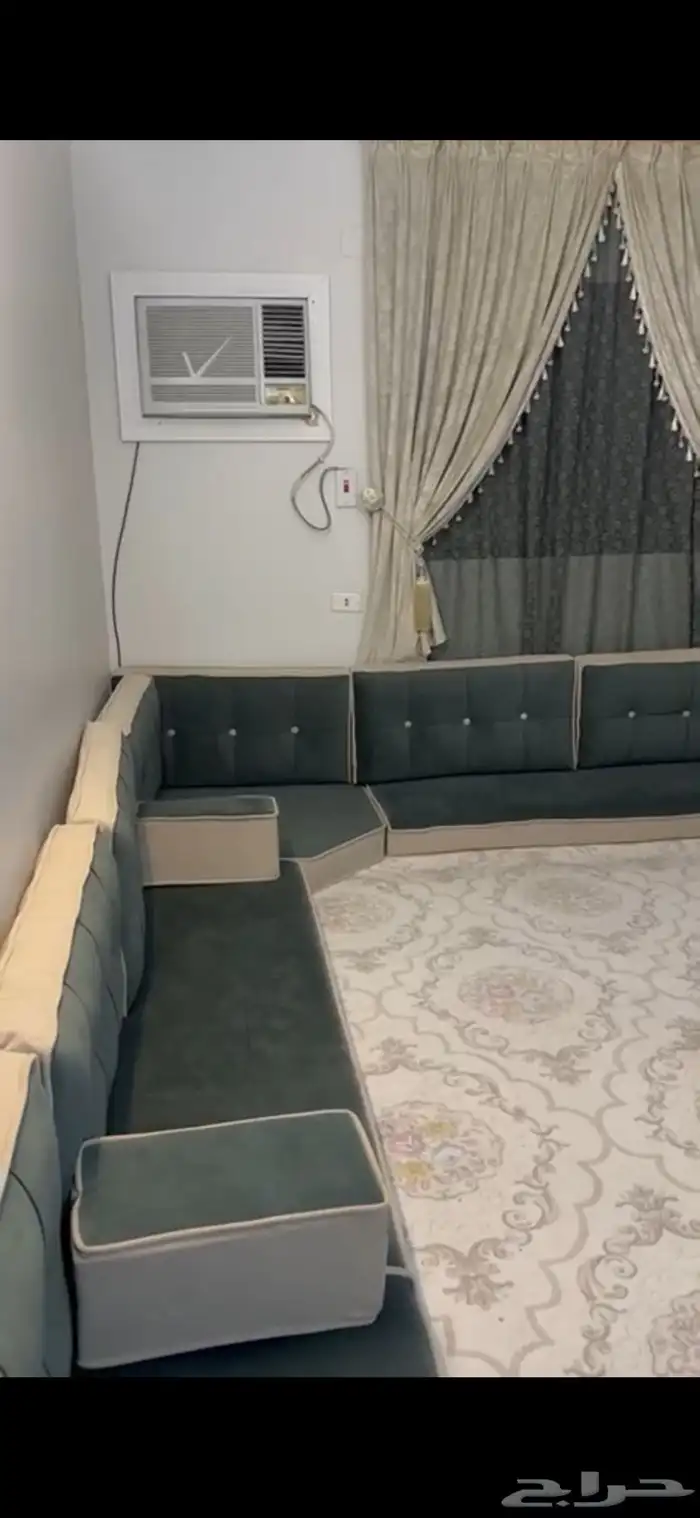 كنب مجلس ارضي مع الستاير 0