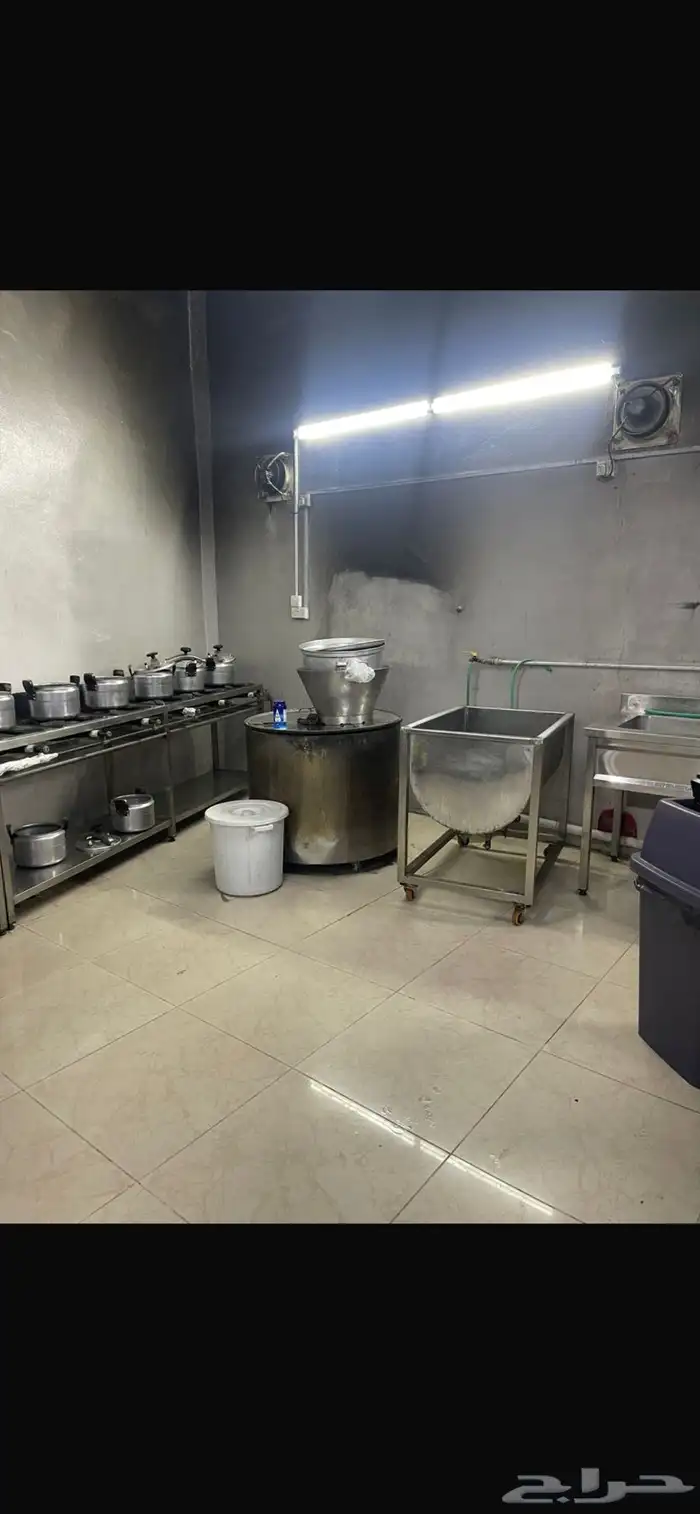 احتياجات مطعم 2
