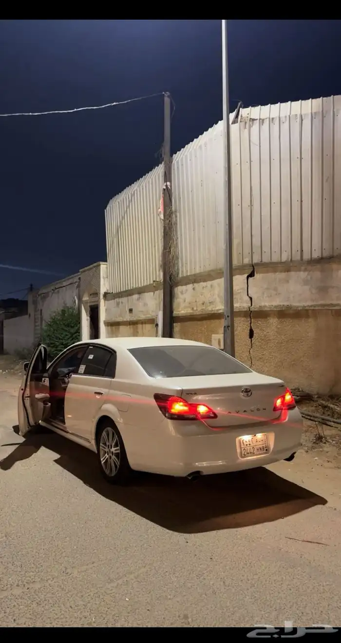 للبيع افالون موديل 2008 0