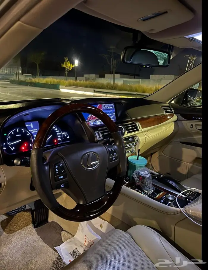 لكزس LS460L 2014 10