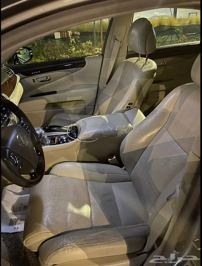 لكزس LS460L 2014 9