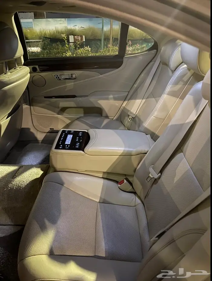 لكزس LS460L 2014 7