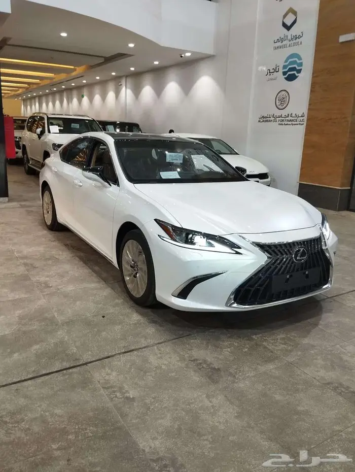 لكزس ES 350 CC نص فل 2025 سعودي اقل سعر 0