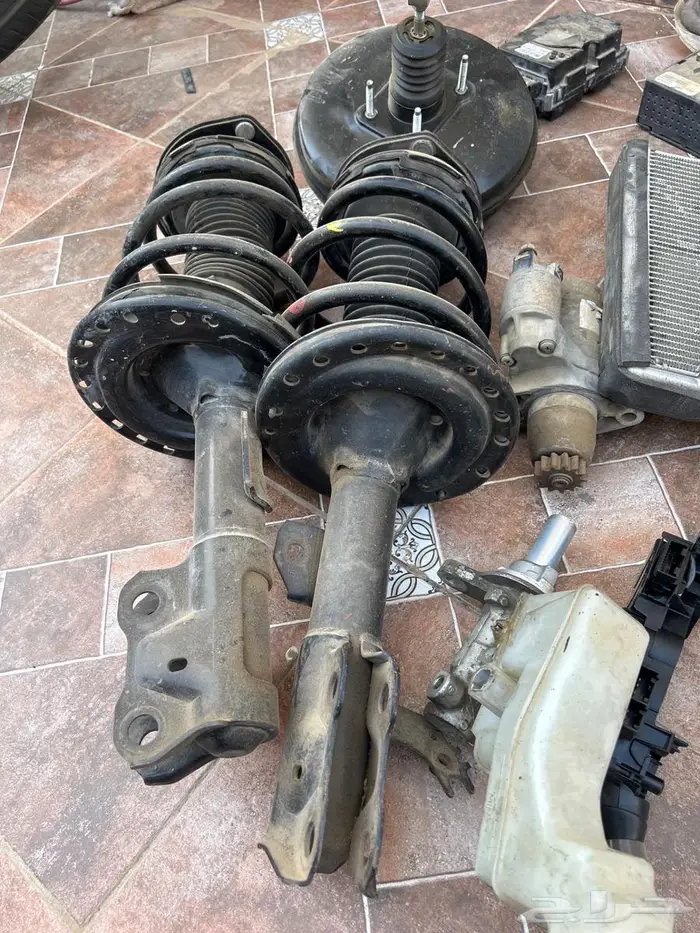 قطع غيار لكزس e350 1