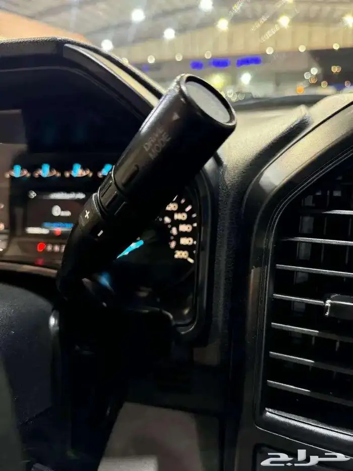 للبيع فورد F150 دبل 2019 غماره V8 سعودي 17