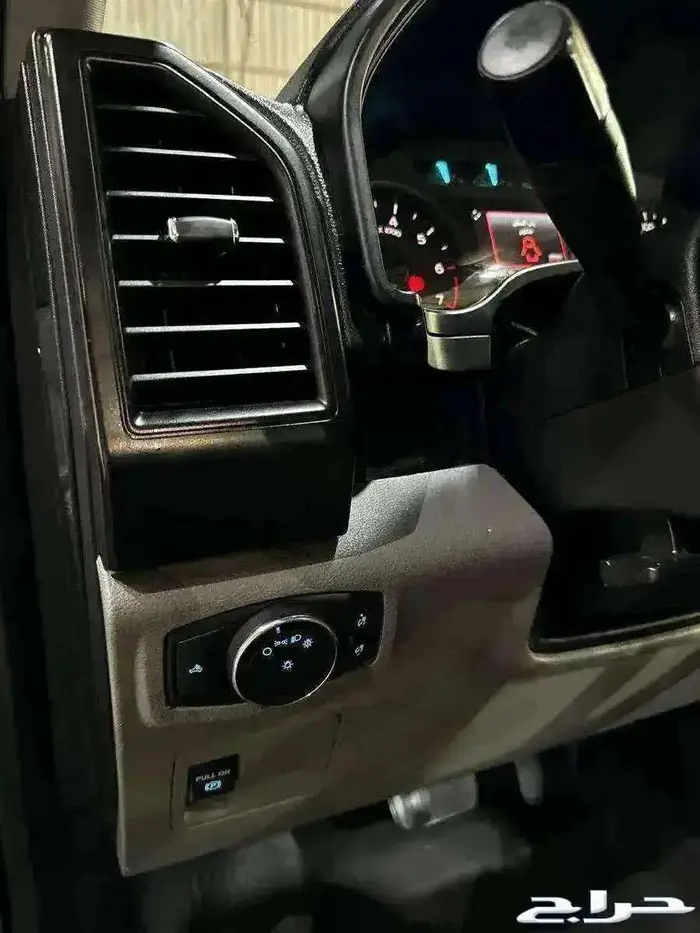 للبيع فورد F150 غمارة 2019 دبل 8 سلندر سعودي 23