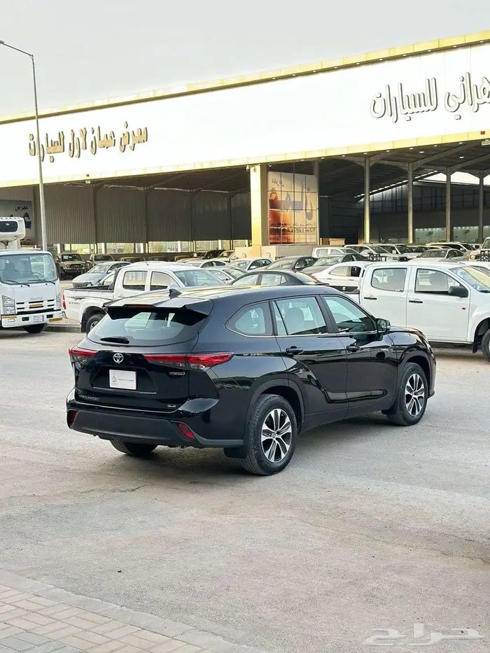 تويوتا هايلندر 2023 GLE 3
