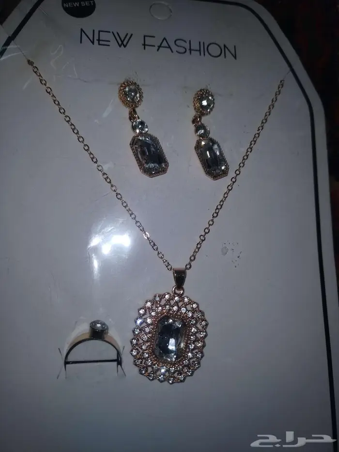 حنا وعطور وطبعات وبخور واكسسوار نسائية 1