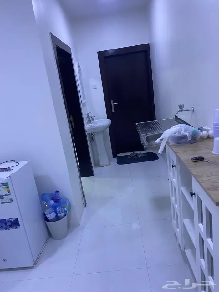 مطلوب شريك سكن بالعزيزية 3