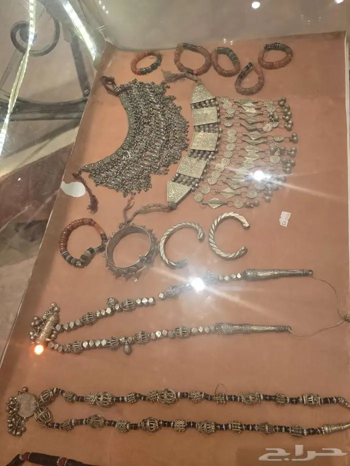 مقتنيات تراثيه نسائية 0