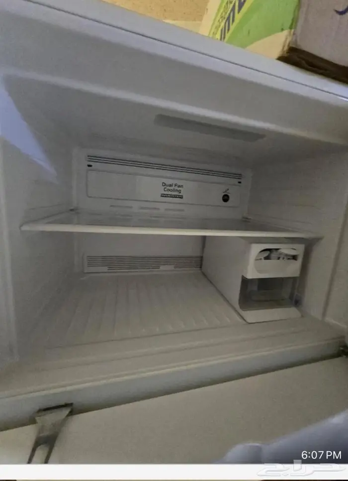Refrigerator 0
