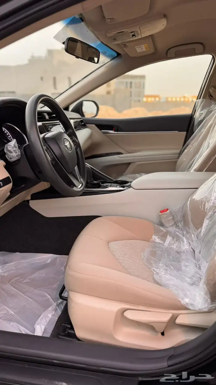 كامري اسود استاندرد 5