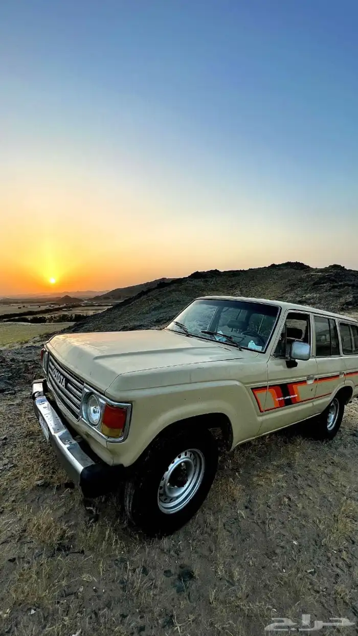 لاندكروزر 1982 نظيف مجدد ومفحوص وجاهز لكل شيء 0