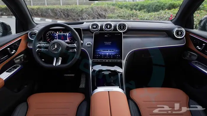 2025 Mercedes-Benz GLC200 COUPE 4MATIC GCC 9