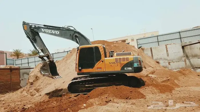 بوكلينات وشيول وقلابات ولوبد للايجار اليومي والشهري 7