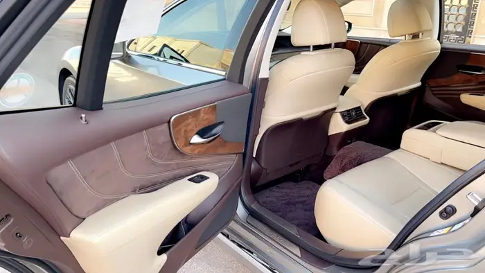 لكزس LS500h فل كامل 2018 نظيفة جدا 15