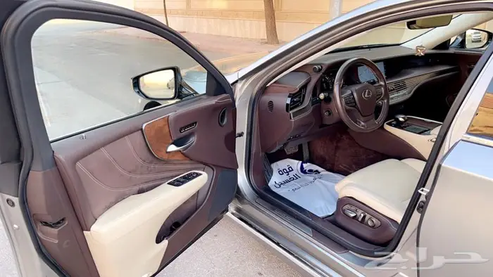 لكزس LS500h فل كامل 2018 نظيفة جدا 11