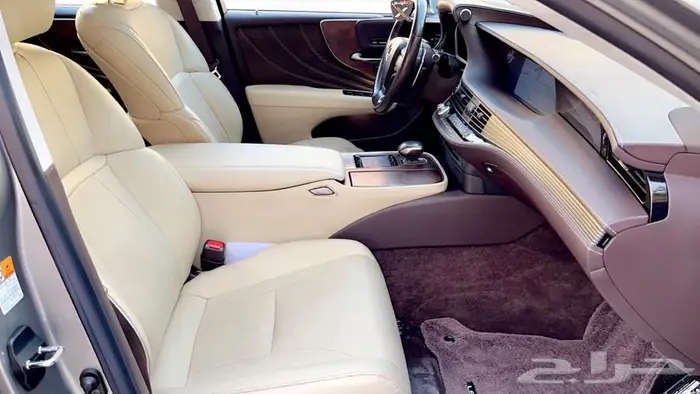 لكزس LS500h فل كامل 2018 نظيفة جدا 23