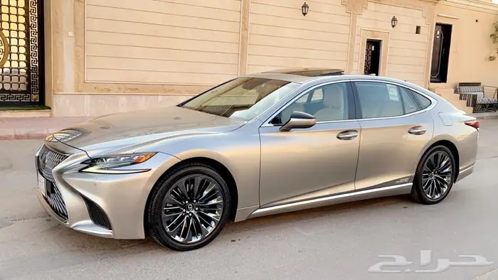 لكزس LS500h فل كامل 2018 نظيفة جدا 9