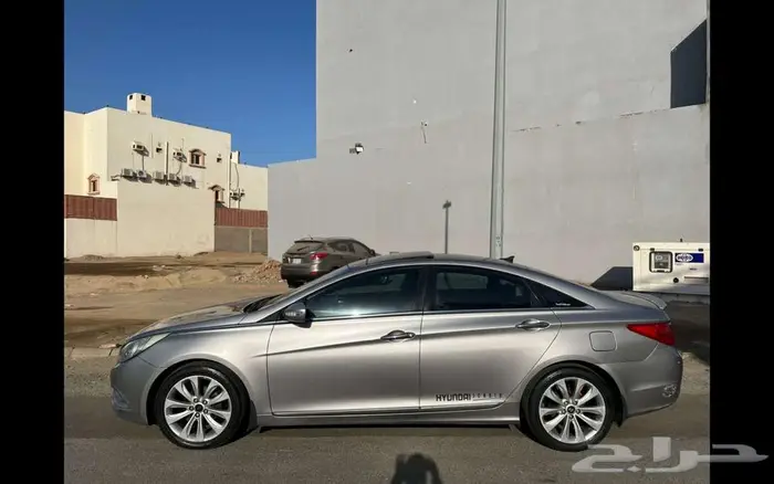هيونداي 10