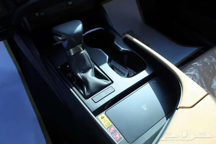 لكزس - ES350 - CC - نص فل - خليجي - 2025- فتحه سقف 13