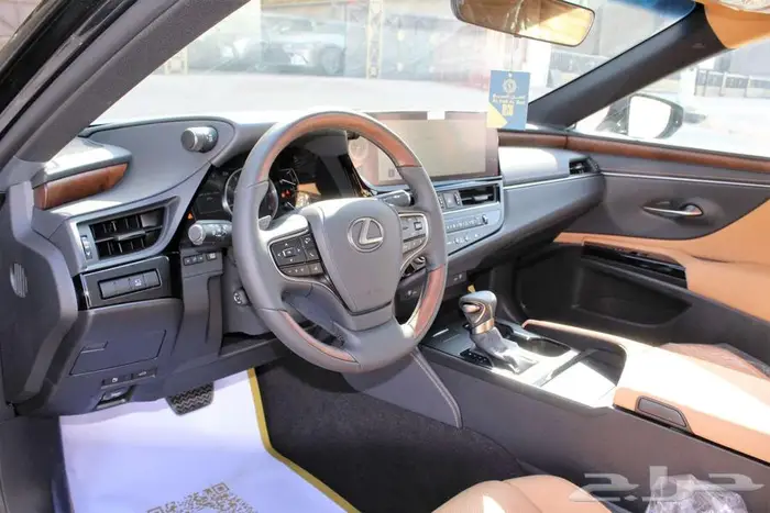 لكزس - ES350 - CC - نص فل - خليجي - 2025- فتحه سقف 7
