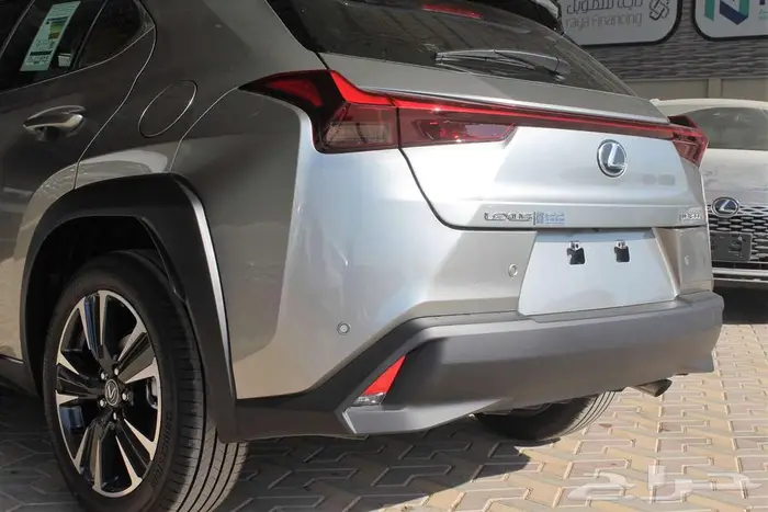 لكزس - UX300 Ch هايبرد - 2025 - خليجي - فل كامل 5