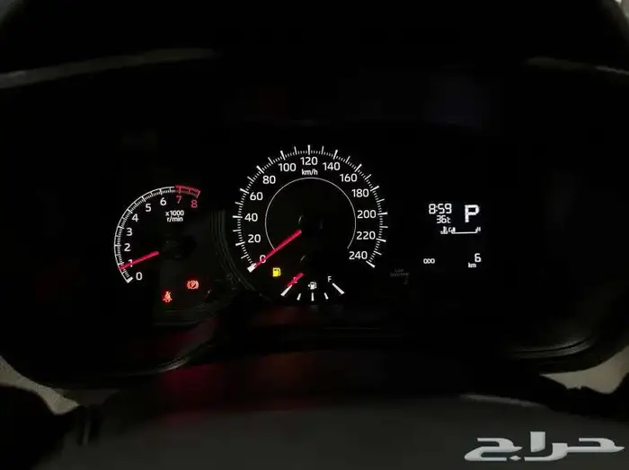 تويوتا كورولا جنوط ماكينة2.0 موديل 2025 17