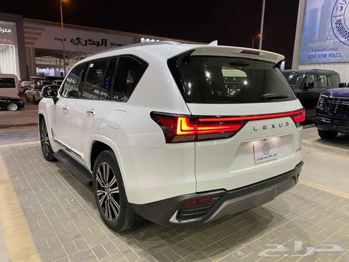 لكزس ال اكس 600 BB 2024 ابيض خليجي ماشيه 26000 كم 16